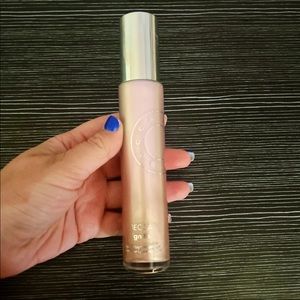 BECCA cosmetics Ignite Liquified Light Highlighter Passion 1.5oz